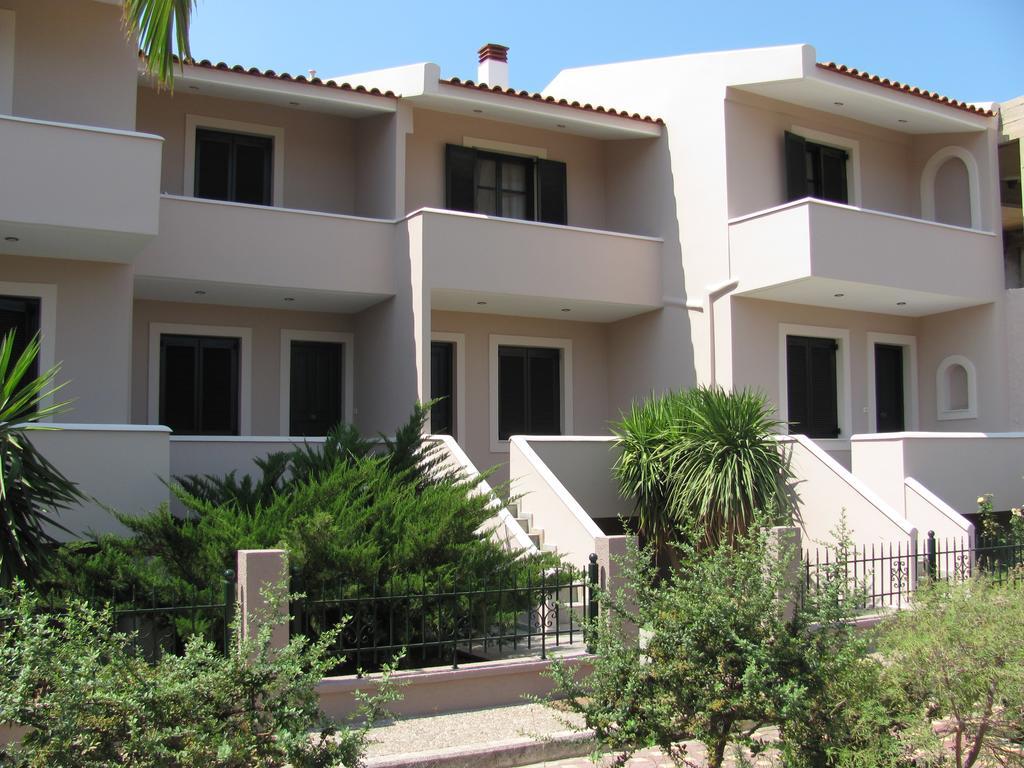 Lakonia Bay Apartments Archangelos  Eksteriør billede