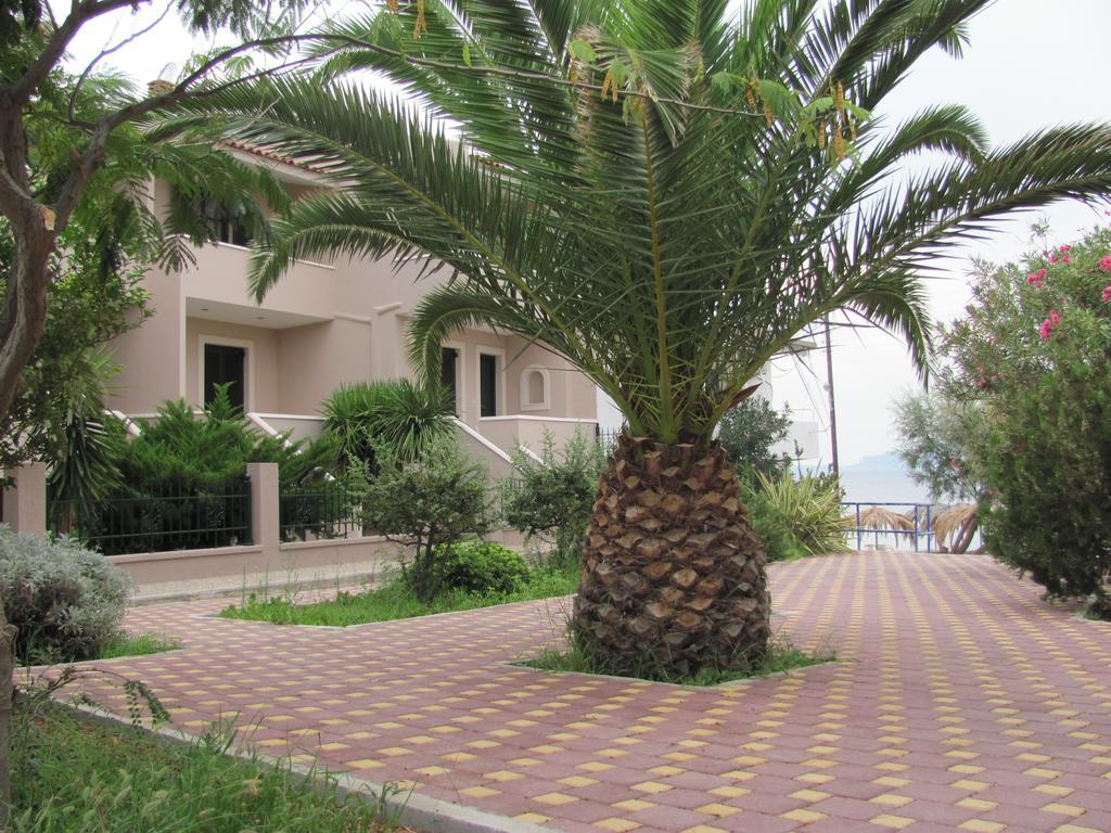 Lakonia Bay Apartments Archangelos  Eksteriør billede