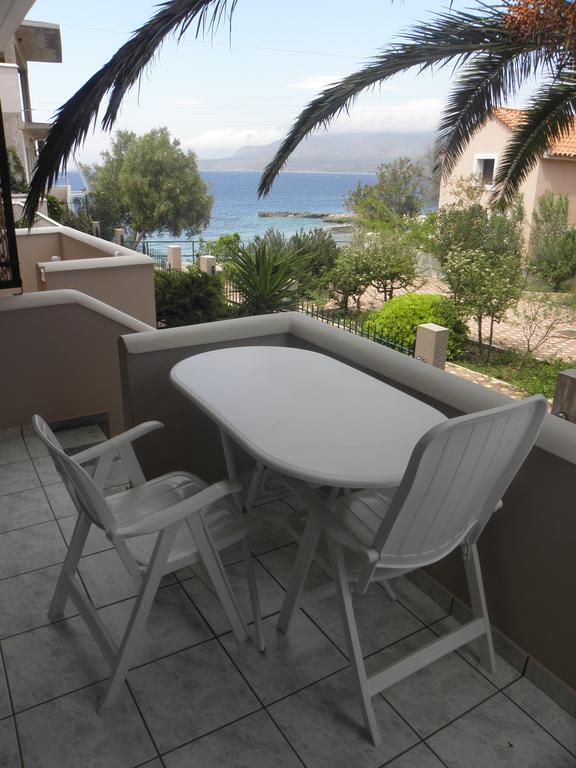 Lakonia Bay Apartments Archangelos  Eksteriør billede