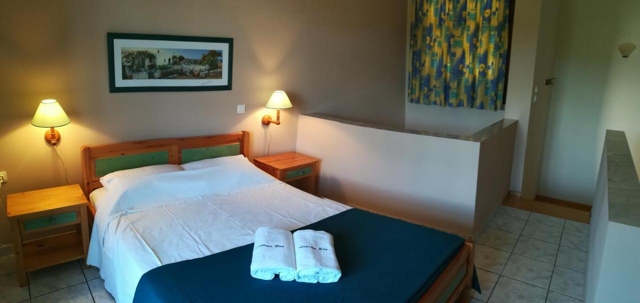 Lakonia Bay Apartments Archangelos  Eksteriør billede