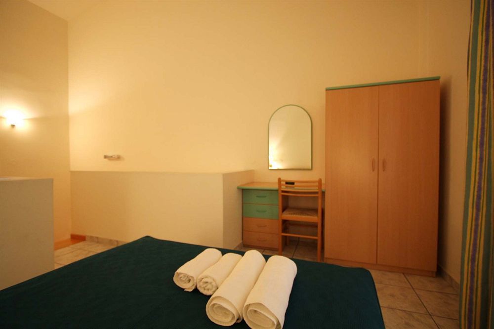 Lakonia Bay Apartments Archangelos  Eksteriør billede