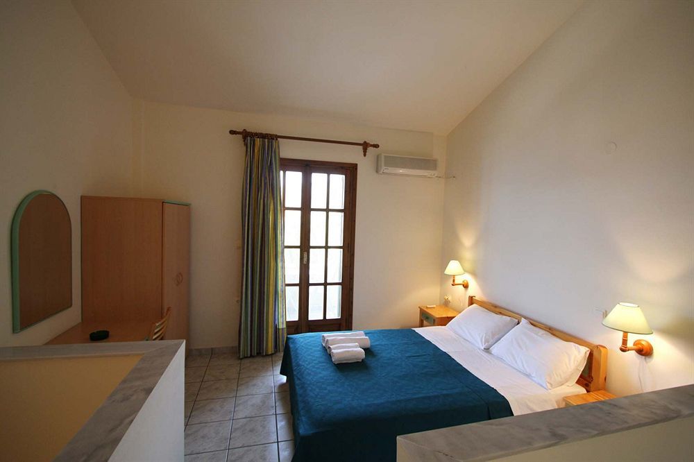 Lakonia Bay Apartments Archangelos  Eksteriør billede